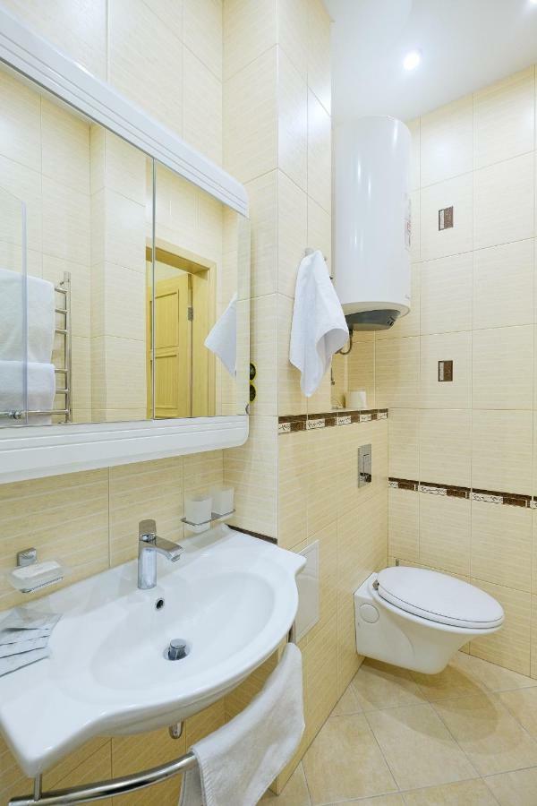 Apartament Petrovskie On Kartashova 3 Daire Tomsk Dış mekan fotoğraf